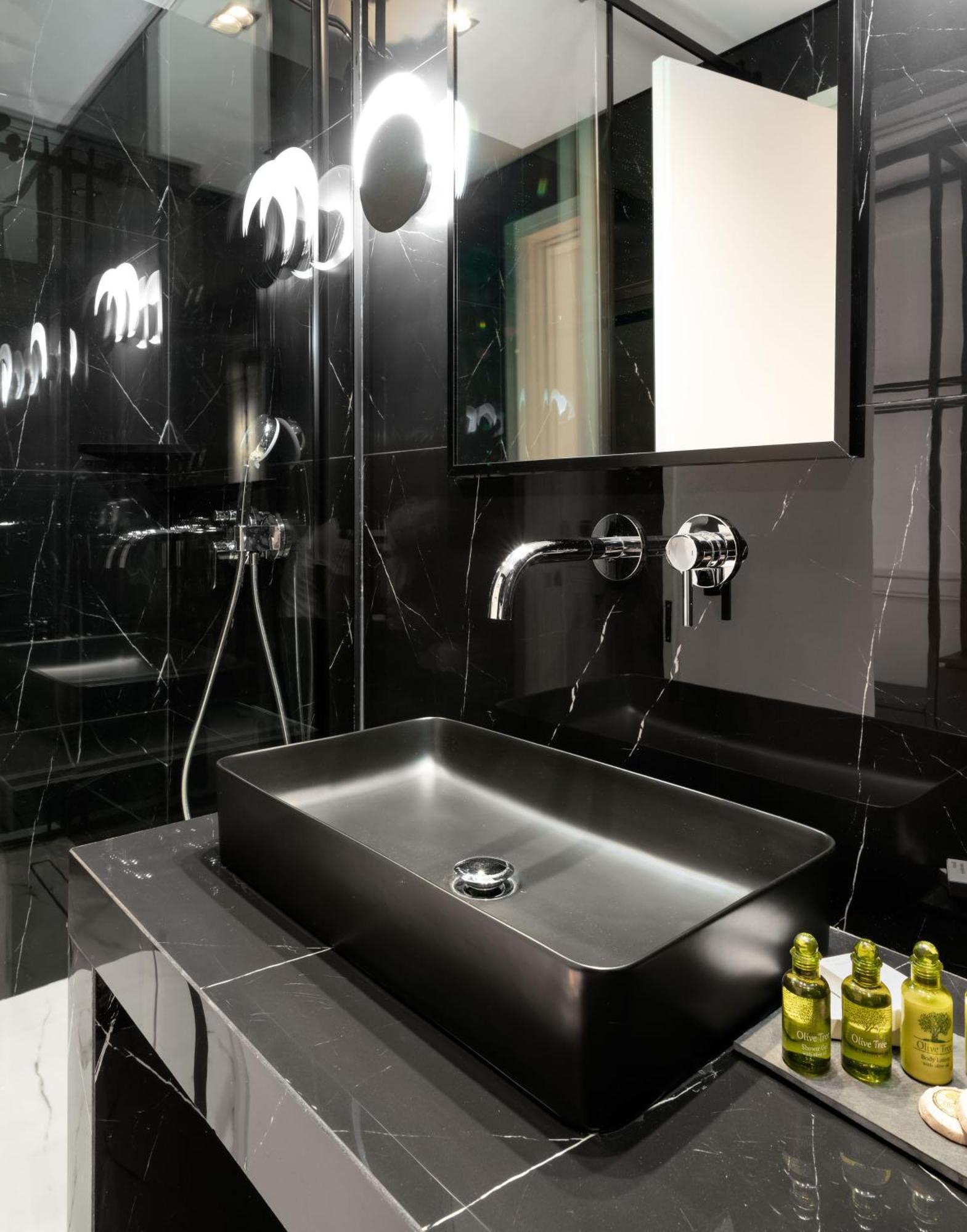 Dion Luxury Apartment *
