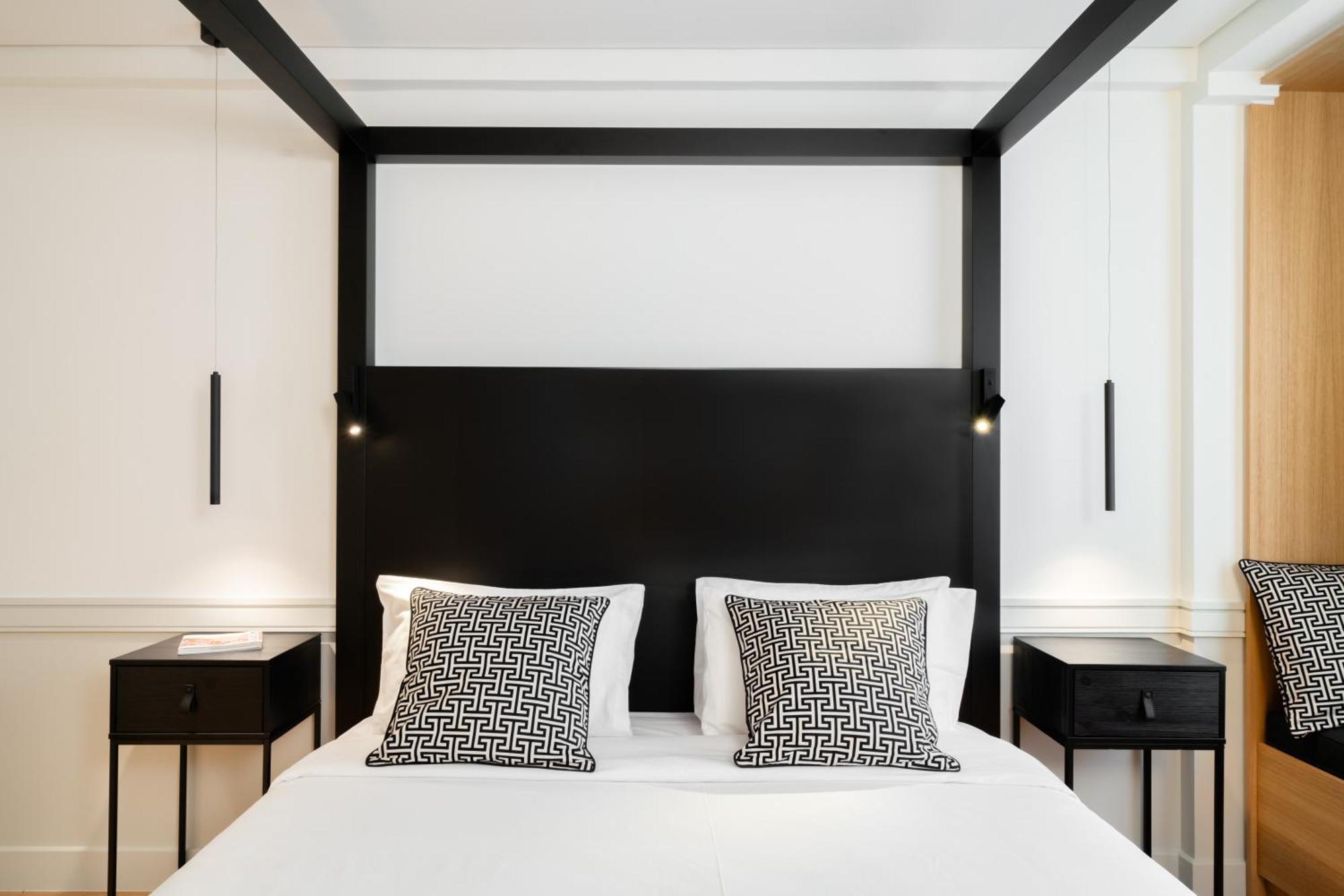 Dion Luxury * Athens